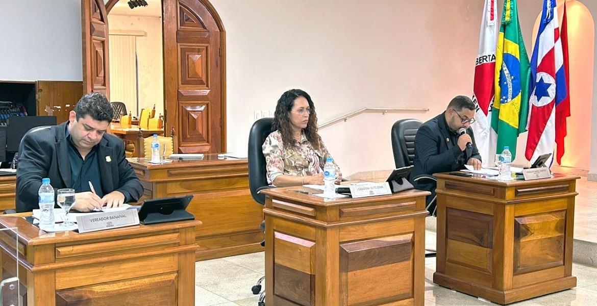 Na foto: vereador Carlos Bananal, Sgto Edna e Daniel Campos