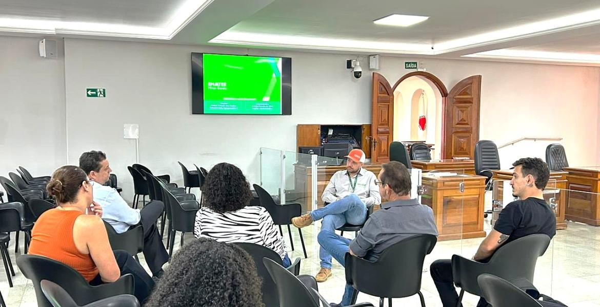 A Emater é uma empresa pública vinculada ao governo estadual, referência em apoio à agricultura familiar e desenvolvimento rural