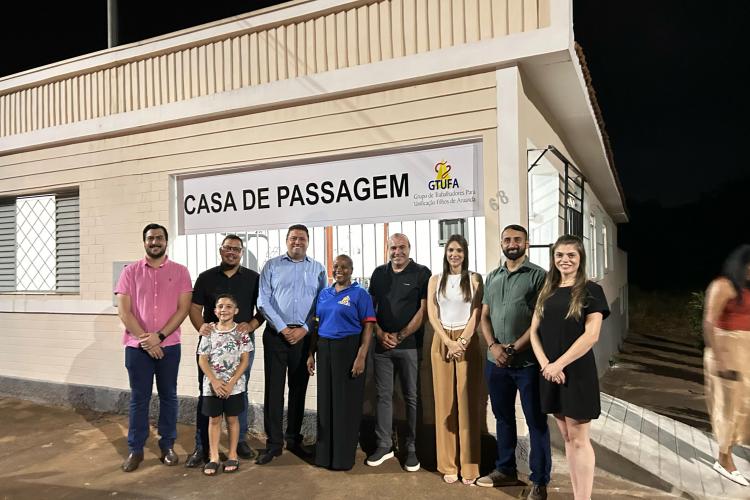 Vereadores Dr. Talhys, Daniel Campos e Victor Rodrigues participam da cerimônia simbólica de inauguração