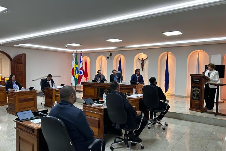 Entre os destaques da 11ª Reunião estiveram os projetos dos vereadores Victor Rodrigues e Daniel Campos e a participação do Grupo Espírita Esperança e Caridade, agraciado com Cartão de Prata