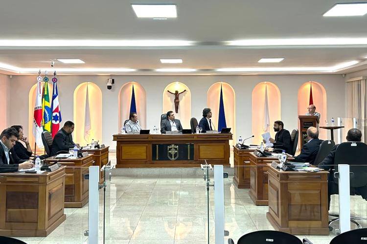 Vice-prefeito e secretário de Fazenda, Cleber Silveira, faz uso da Tribuna Livre